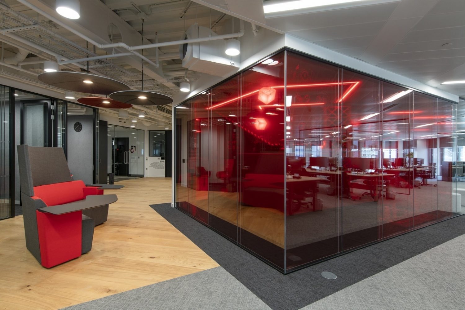 R3's London Office Design | Morgan Lovell