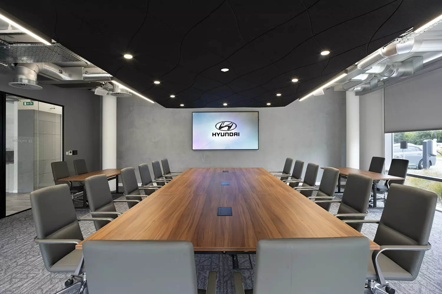 Hyundai boardroom space