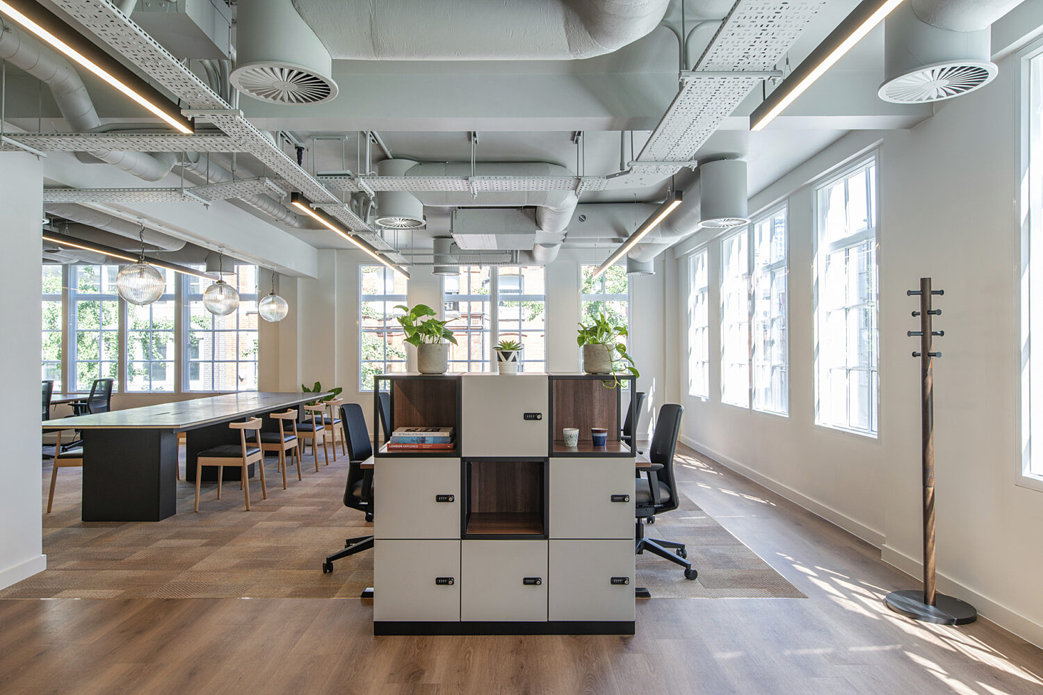 Adaptable office space and furniture