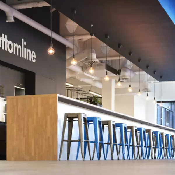 Bottomline island unit at a branded teapoint