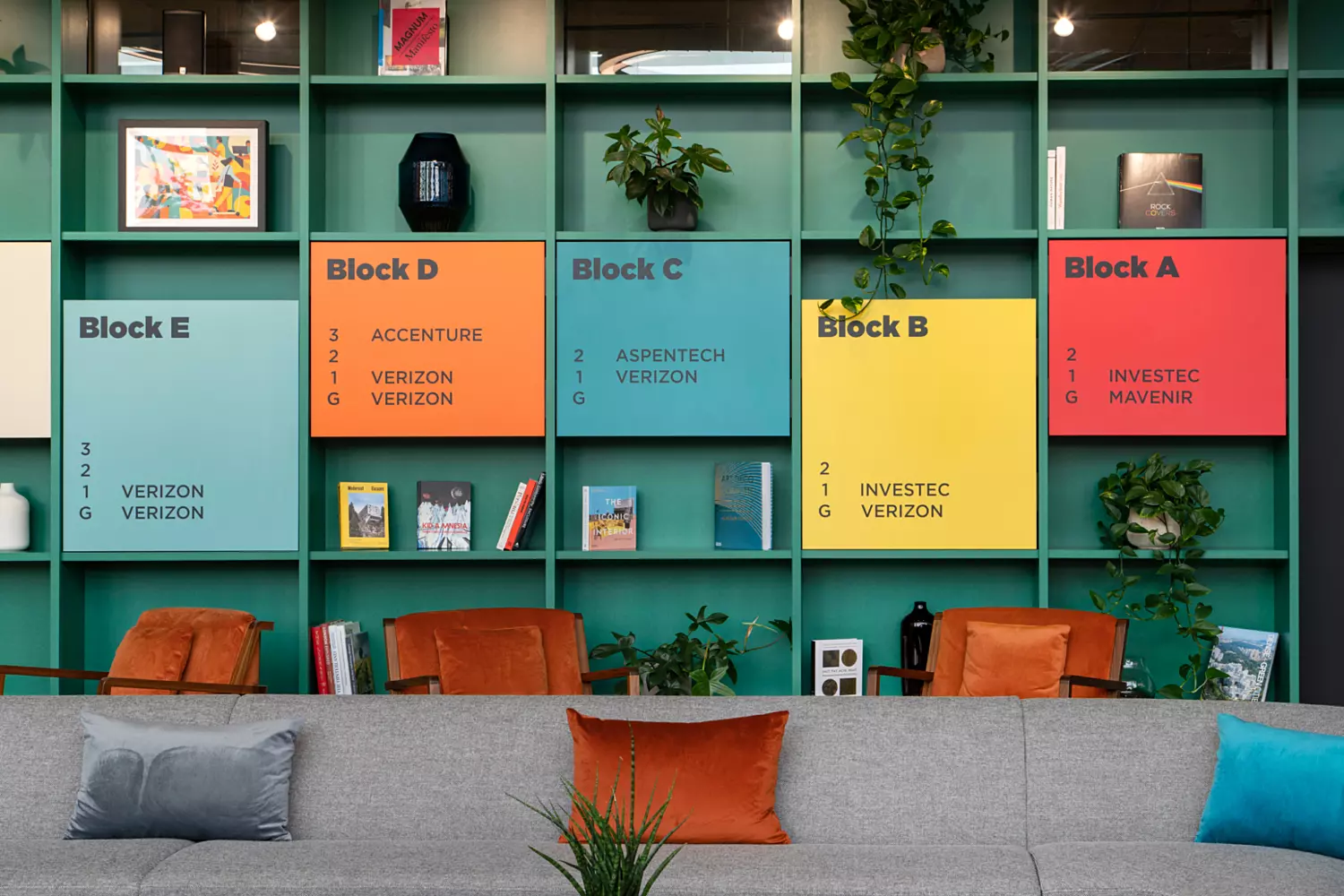 Colour coded wayfinding around Campus Reading