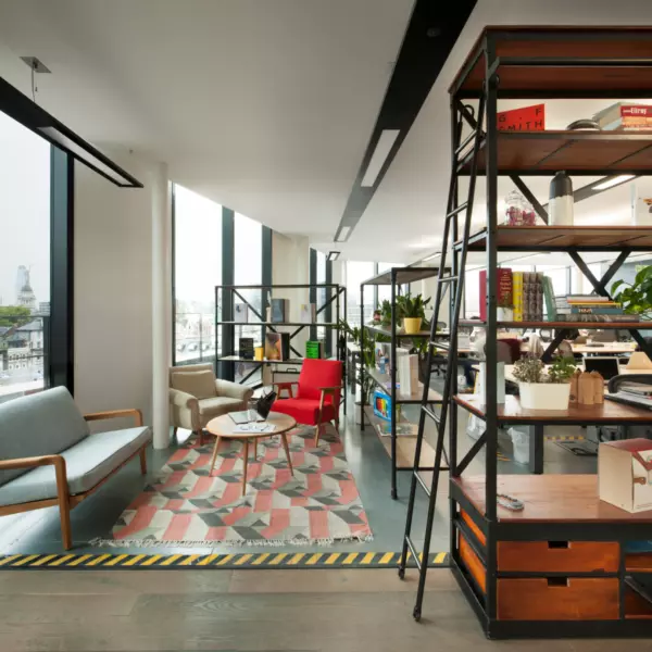 Soft dividers between workspace and relaxation space