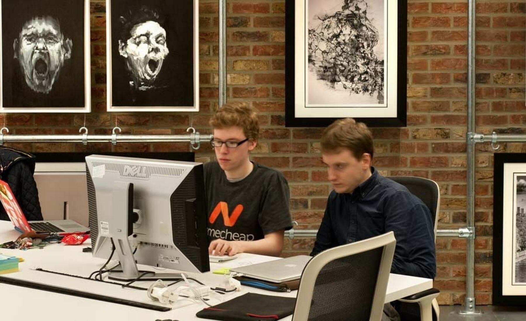 Personalised office desks for employees