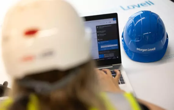 Morgan Lovell hard hat