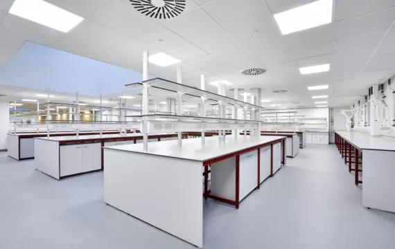 Large lab facility for GW Pharma