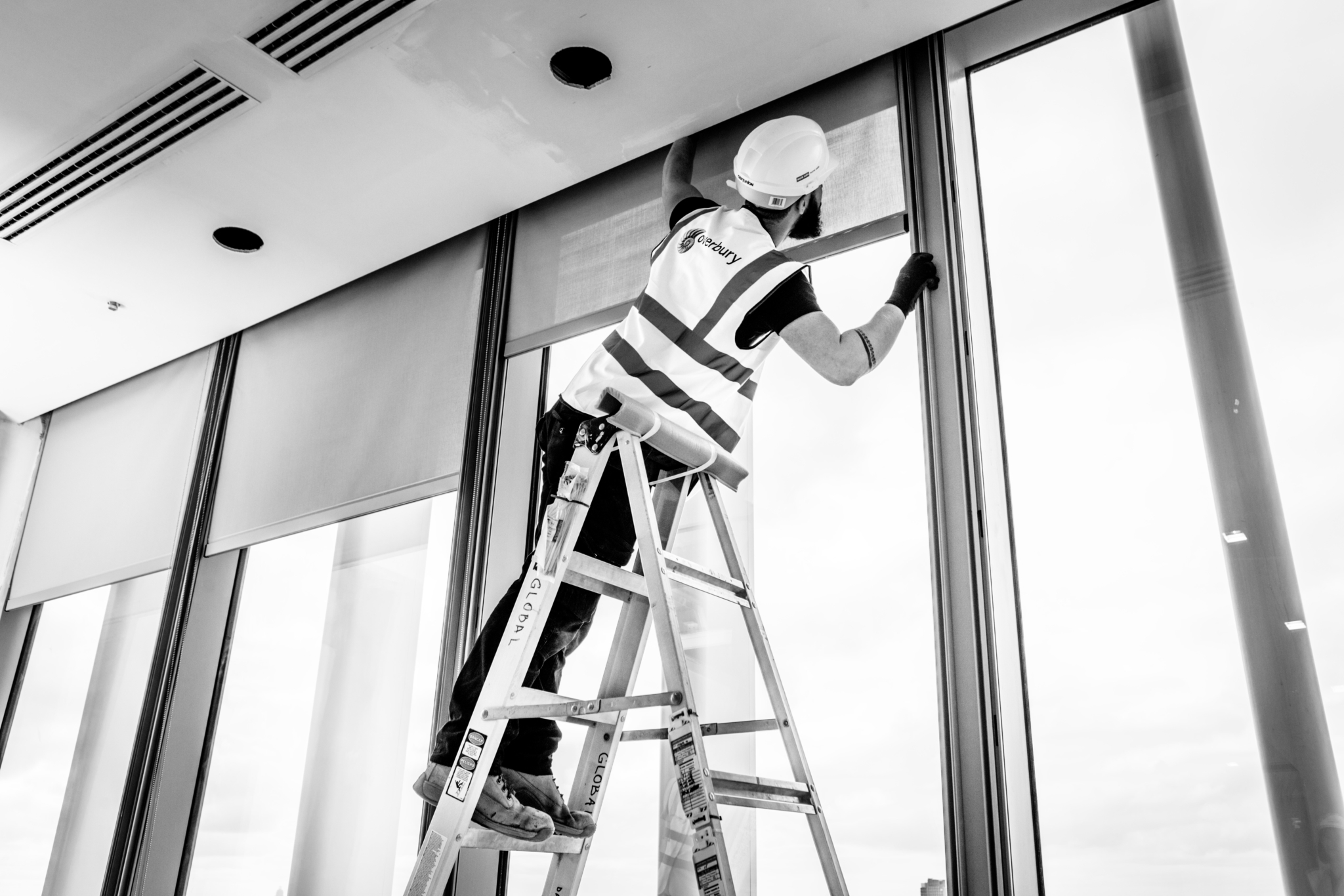 Overbury fitting out window shades