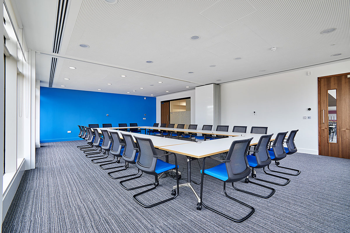 Flexible boardroom with modern office furniture