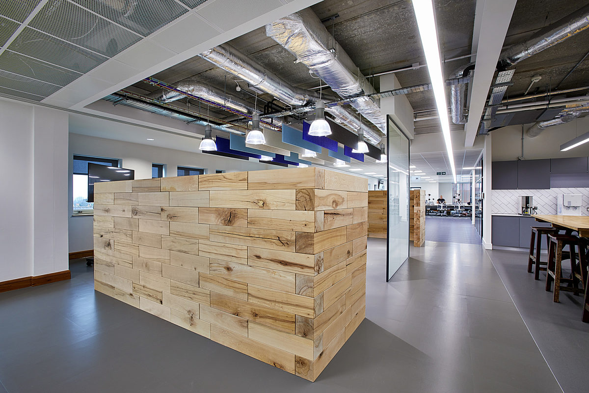 reclaimed wood in office fit out