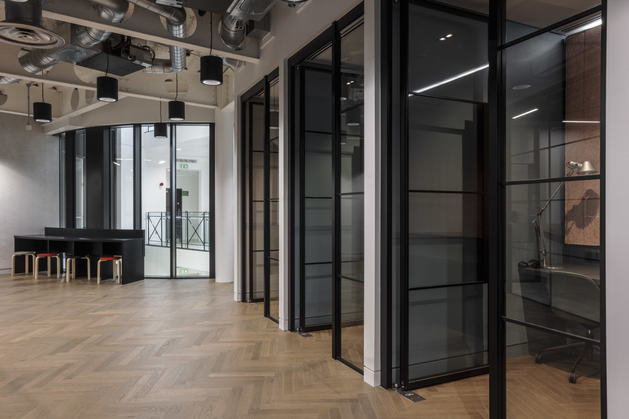 chanel 4 acoustics in open plan office fit out