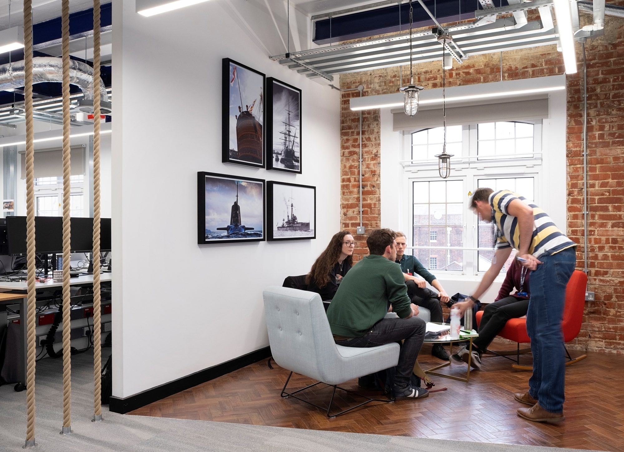 Office design that encourages people to collaborate