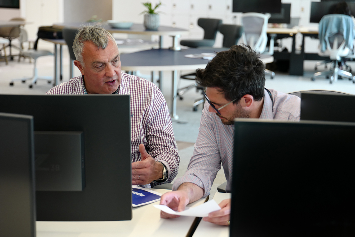 Agile working at Morgan Lovell's Bracknell office