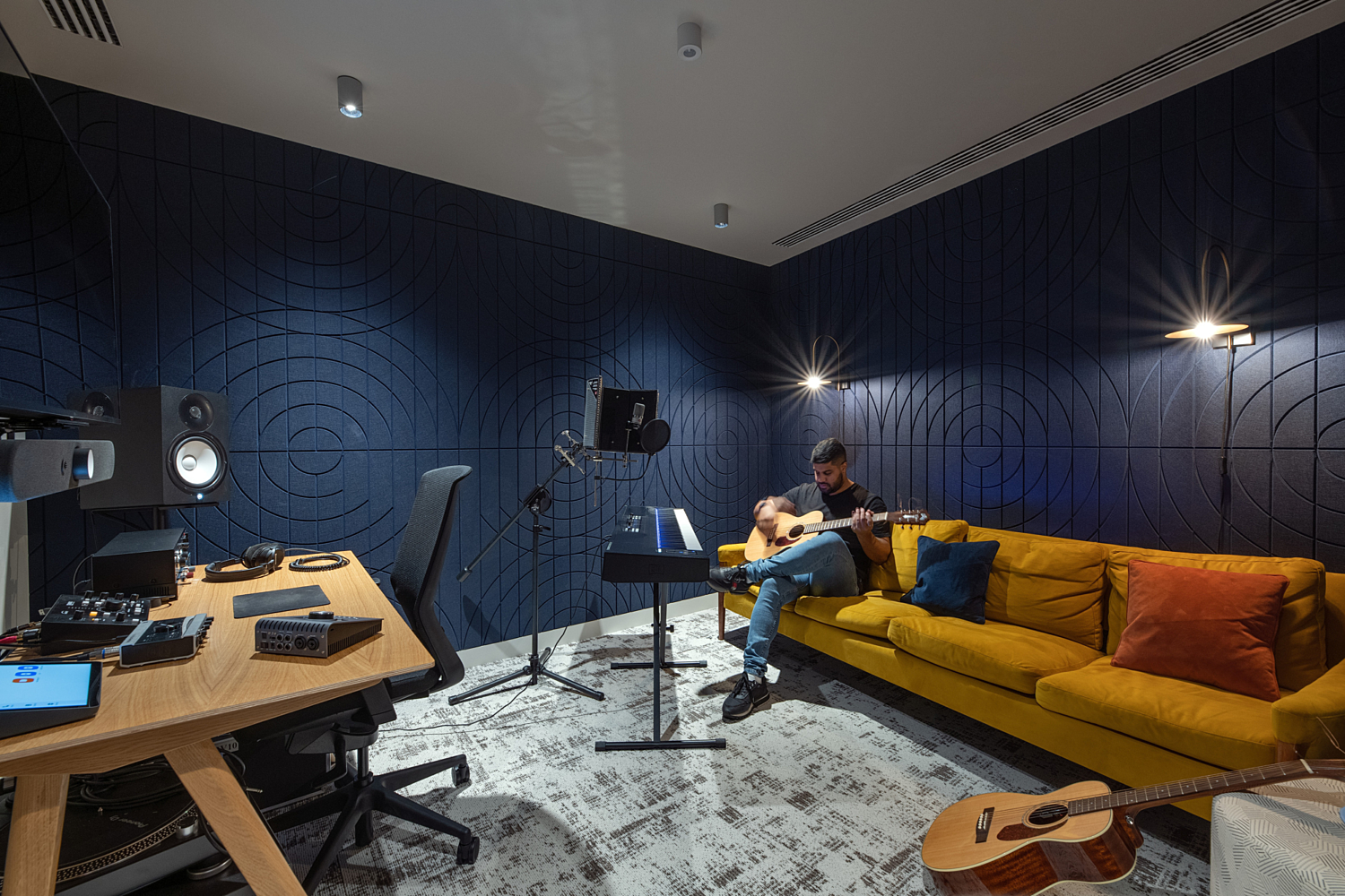 Kobalt's modern, soundproof recording studios