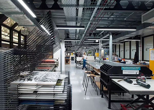 Kingston fit out by overbury