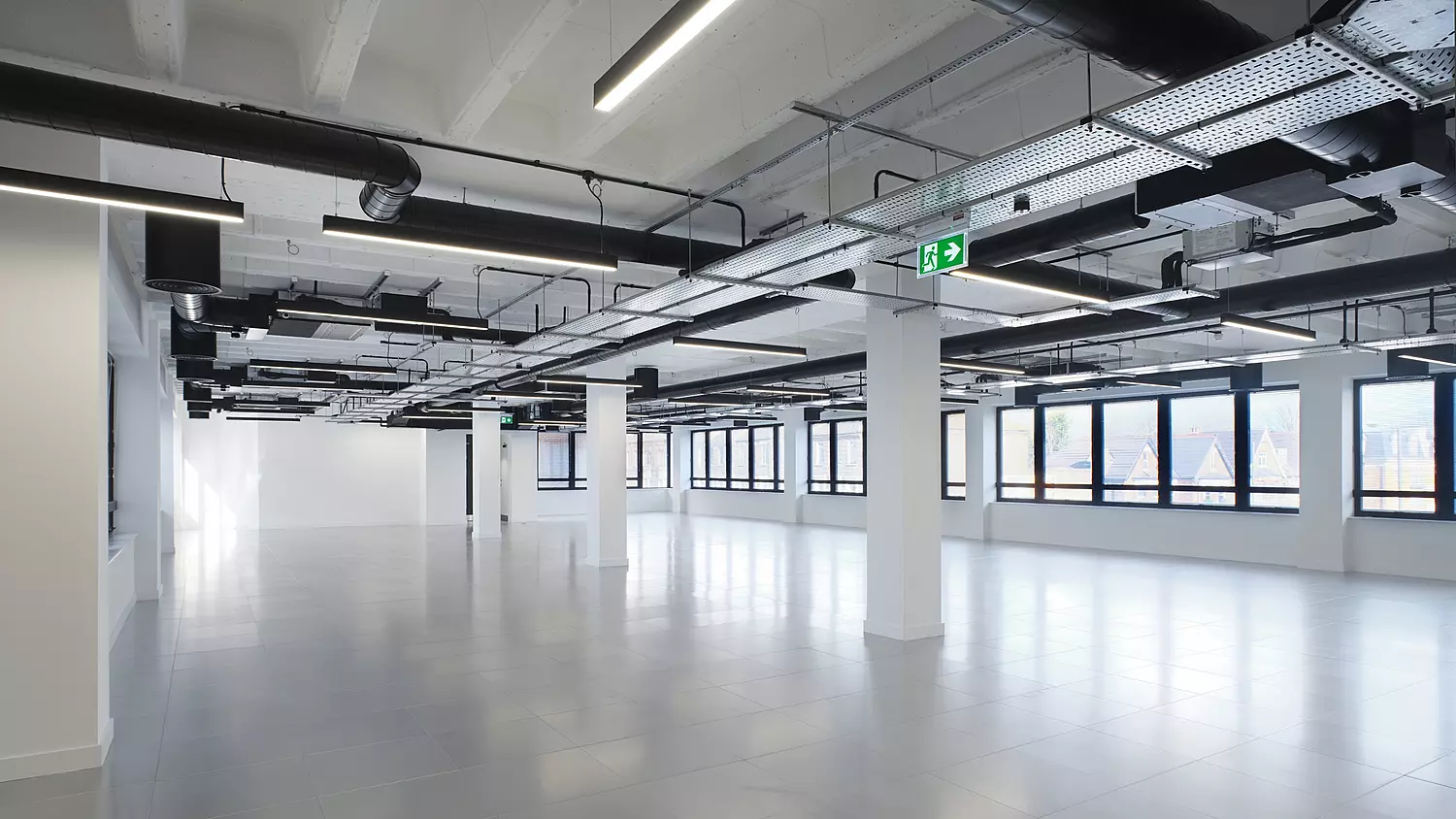 Flexible energy efficient office design Cat A fit out