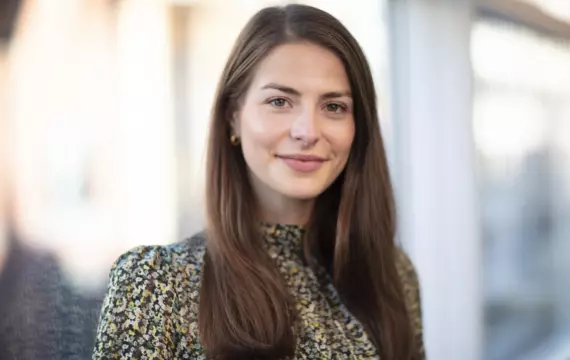 Sarah Mitchell headshot