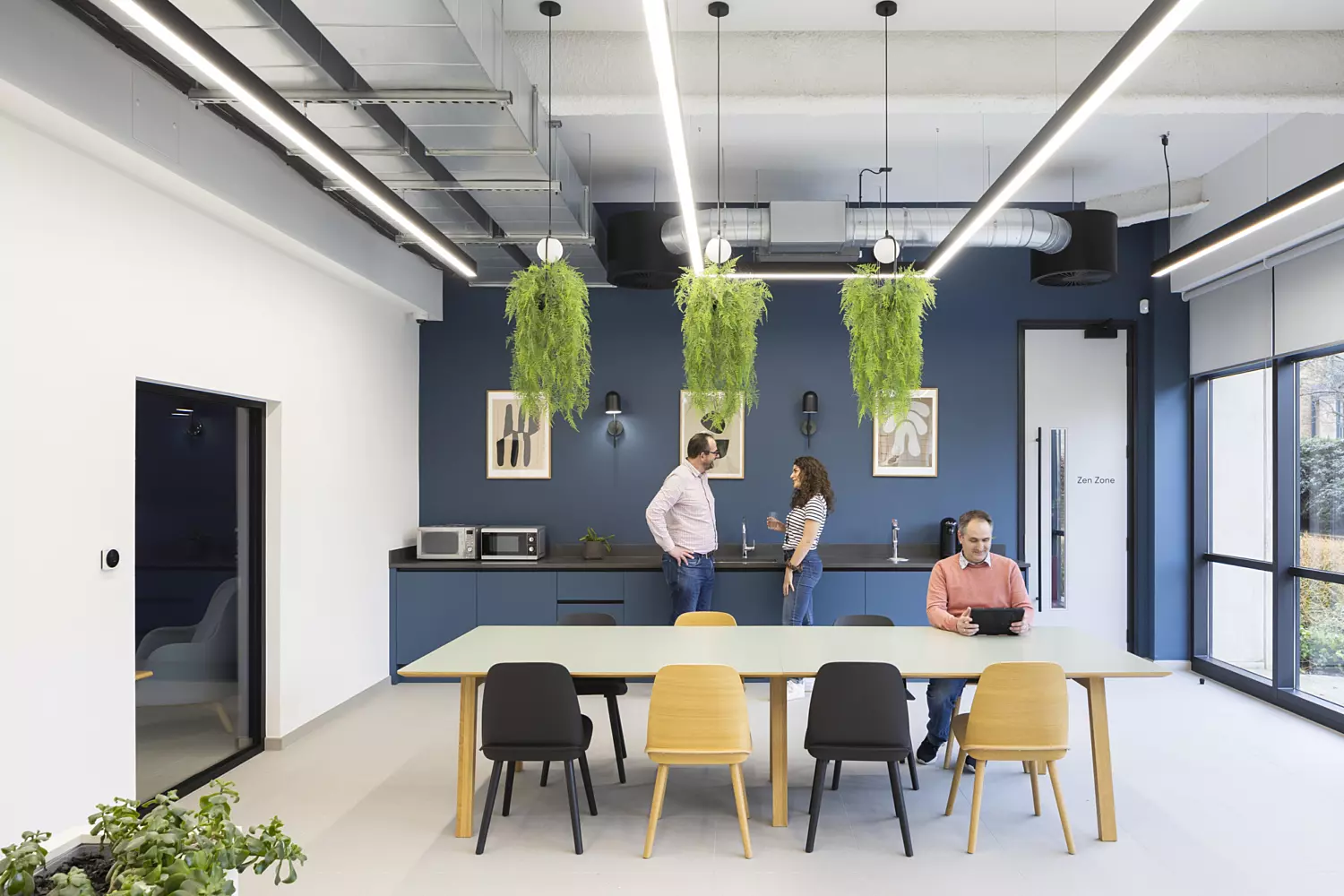 Teapoint and access to a zen working area for Bionic