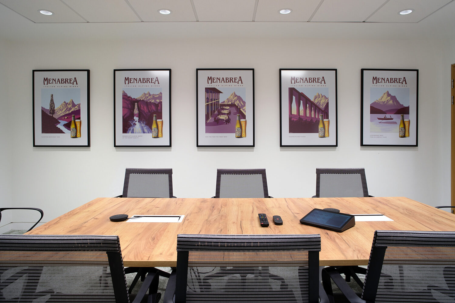 Meeting rooms with brand elements in Bristol office