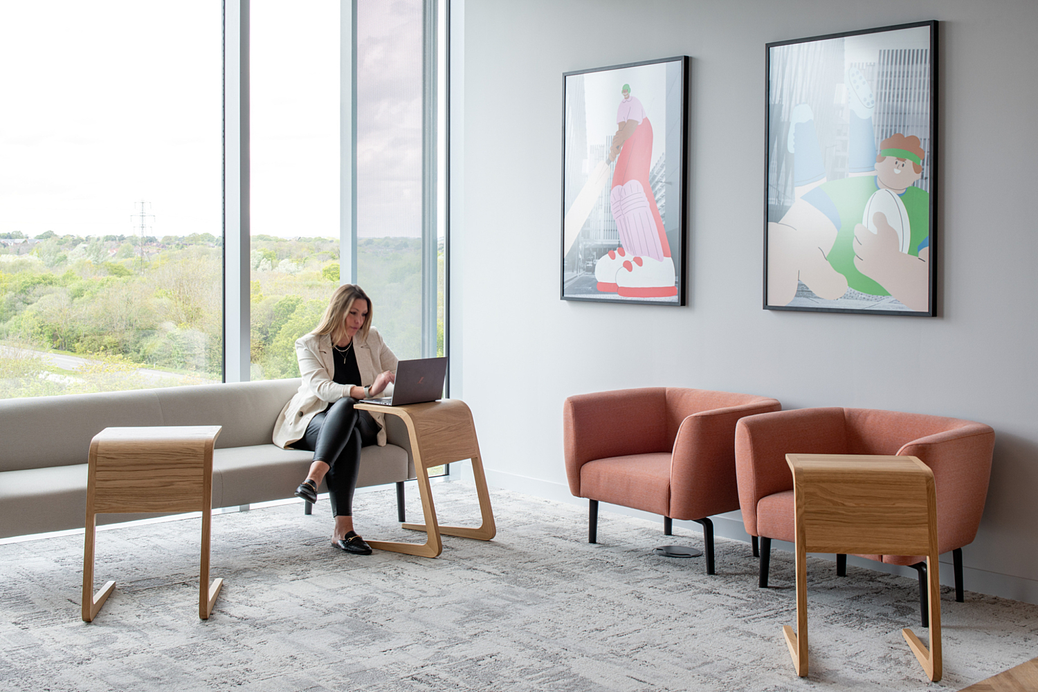Modern touchdown space in Reading