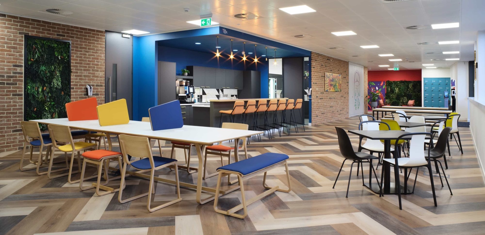 Vibrant foods communal area fit out