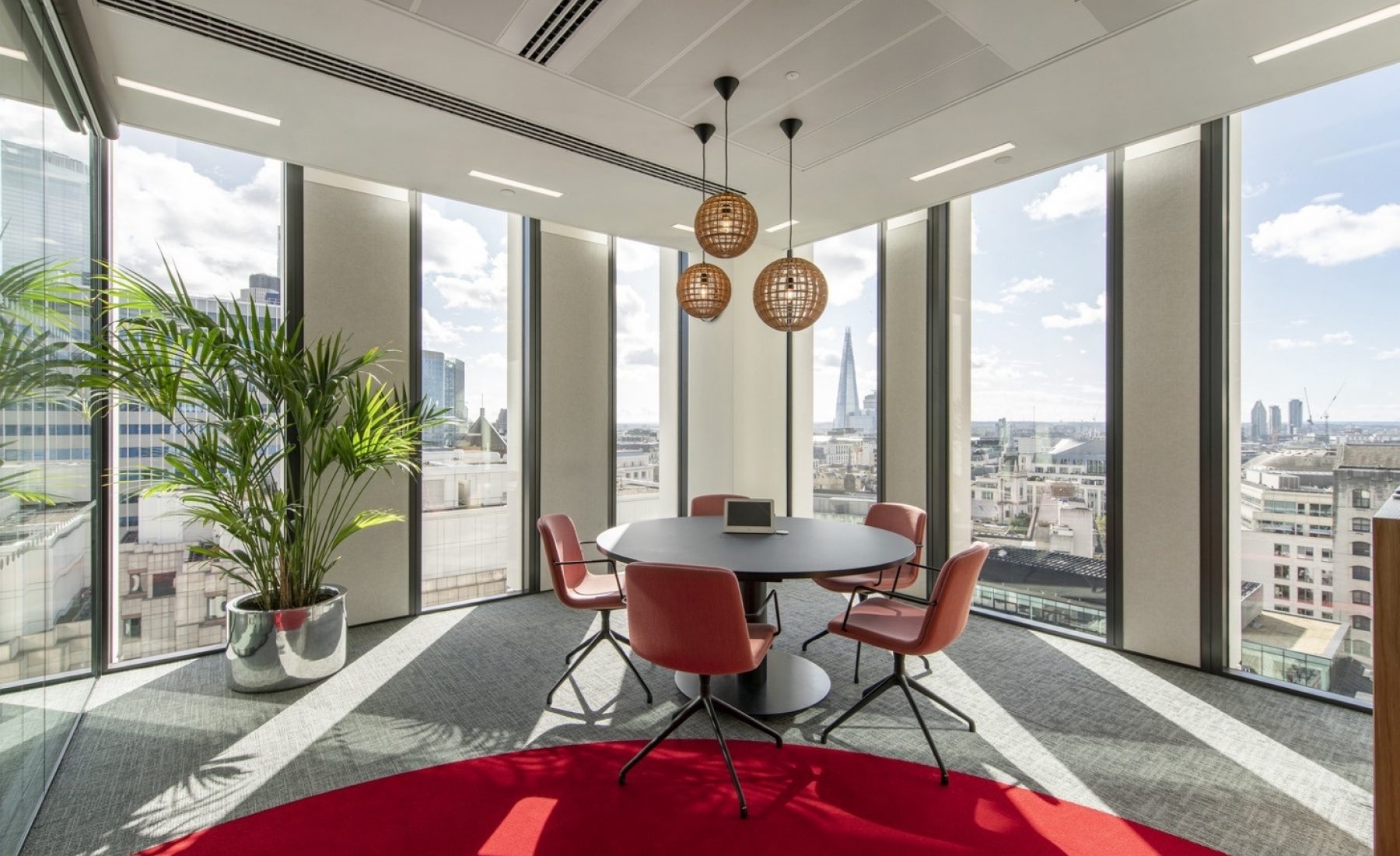 R3&#39;s London Office Design | Morgan Lovell