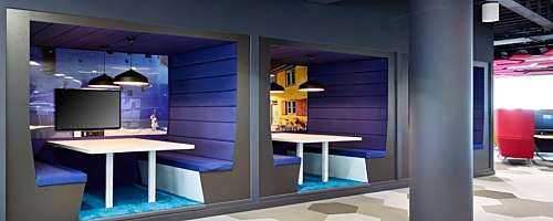Acoustic meeting booths in modern office design