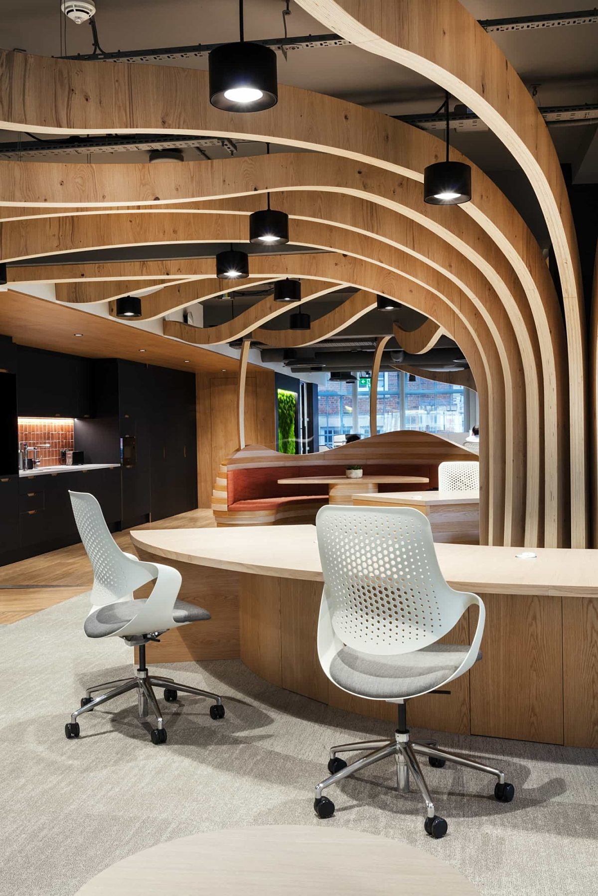 Natural wood in biophilic office design