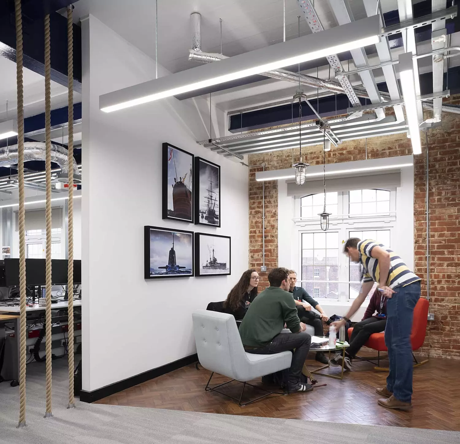 Breakout area in balanced office